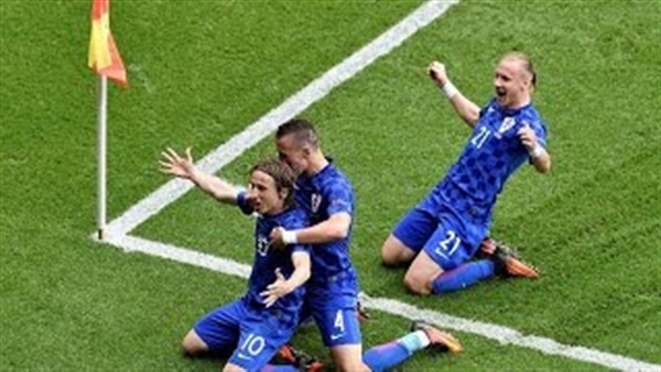بالفيديو.. هدف عالمي لـ«مودريتش» يقود كرواتيا للفوز في «يورو 2016»