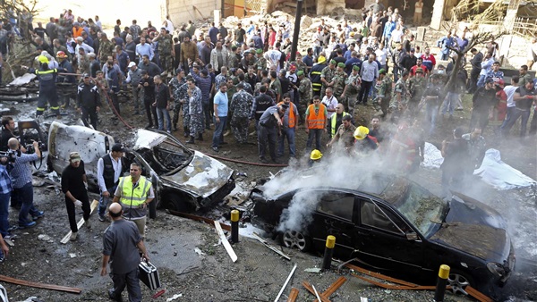صحف لبنانية: تفجير بيروت رسالة ترهيب للمصارف