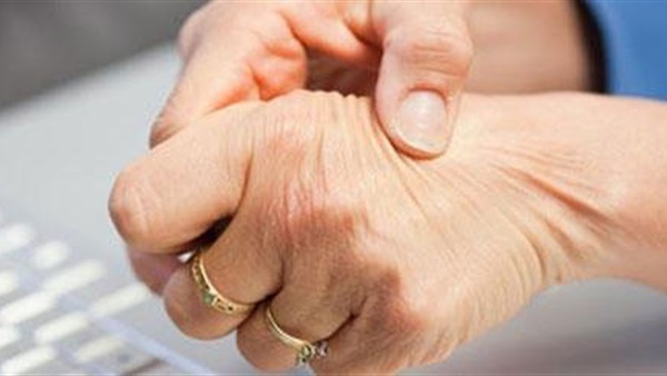 بالفيديو والصور.. "مصرية ميه ميه" في ميدان التحرير