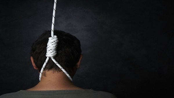 النيابة تحقق في انتحار مجند بالسجن بعد قتل زميله