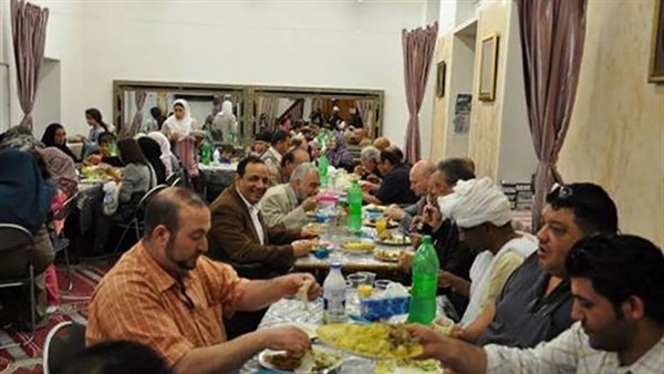 الكنيسة الكاثوليكية بالأقصر تقيم حفل إفطار جماعي تحت شعار "المحبة الوطنية" 