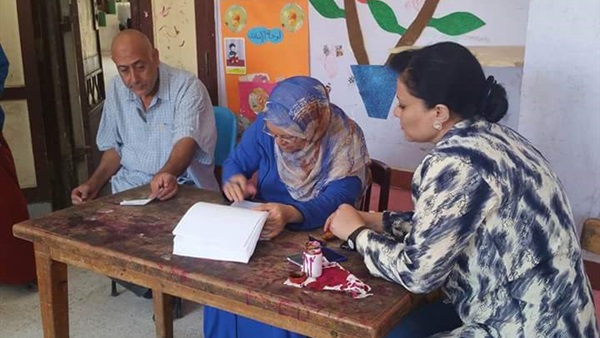 الإنتخابات التكميلية فى الفيوم «على صفيح ساخن».. 28 ألف و400 صوت إجمالى الأصوات.. صراعات بين مرشحى عبير وعمرو أبو السعود.. والمحافظ ومدير الأمن يتفقدان سير العملية للإحتياطات الأمنية 