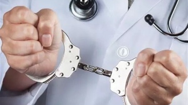 إيقاف الطبيب المتسبب في وفاة مريض بالعاشر عن العمل 