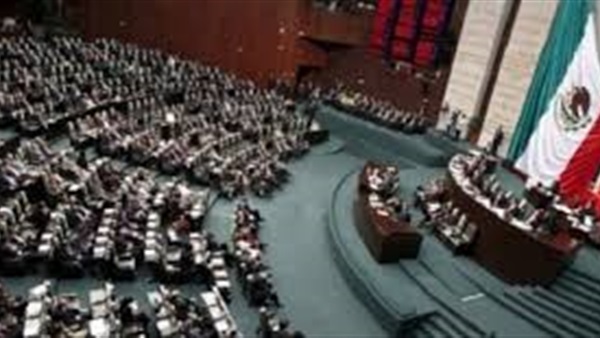 الكونجرس المكسيكي يصادق على تشريعات جديدة لمكافحة الفساد