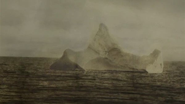 صورة جبل جليدي أغرق تايتانك بـ 30 ألف دولار 