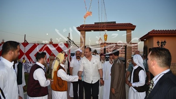 محافظ مطروح يشارك أبناء الحدود الليبية افطار شهر رمضان