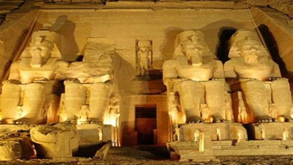 معبد الكرنك يشهد ظاهرة الانقلاب الصيفىى.. غداً