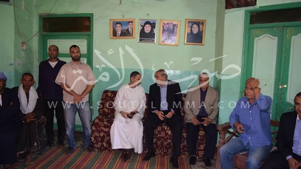 «محافظ المنيا» لـ«أهالي المختطفين في ليبيا»: الدولة لا تهمل أبنائها