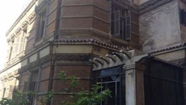 انهيار أجزاء جديدة من فيلا شيكوريل في الإسكندرية