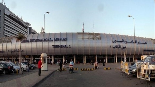 إحباط تهريب 50 ألف جنيه مع راكب سوداني بمطار القاهرة