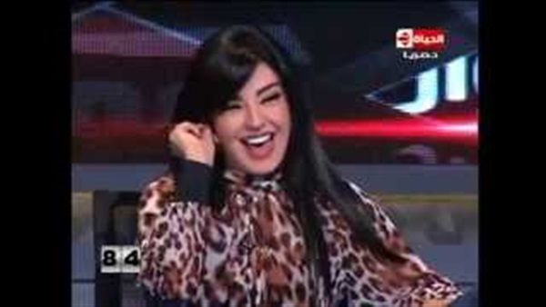 بالفيديو.. «محمد فؤاد» يُشعل الخلافات بينه وبين "هنيدي"