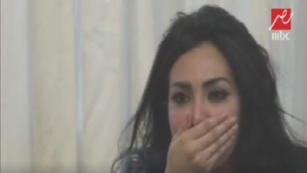 بالفيديو.. «رامز» يحبس أنفاس ميرهان حسين 