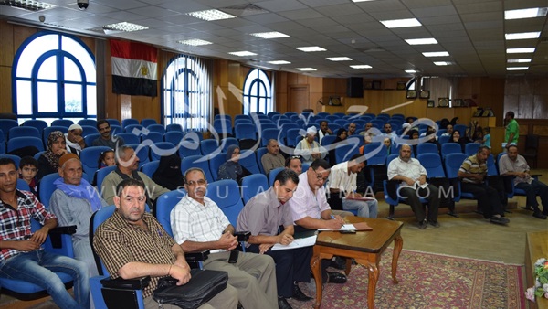 تسليم 26 وحدة سكنية للأولى بالرعاية بمركز أبوقرقاص بالمنيا 