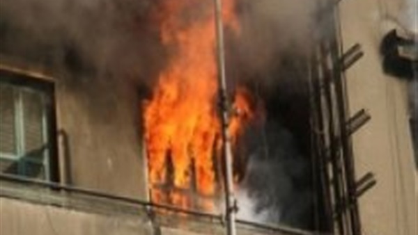 عاجل.. احتجاز عشرات الأهالي داخل العقار المشتعل بالدقي 