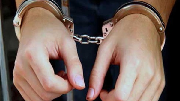 شرطة قويسنا تضبط هاربا من 55 سنة سجنا 