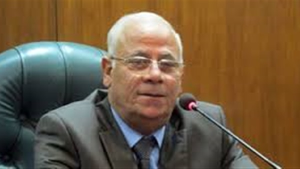 محافظ بورسعيد يأمر بذبح أي ماشية تسير بالشارع