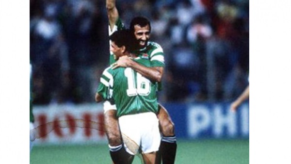 «الكاف» يعرض هدف مجدي عبد الغني في هولندا