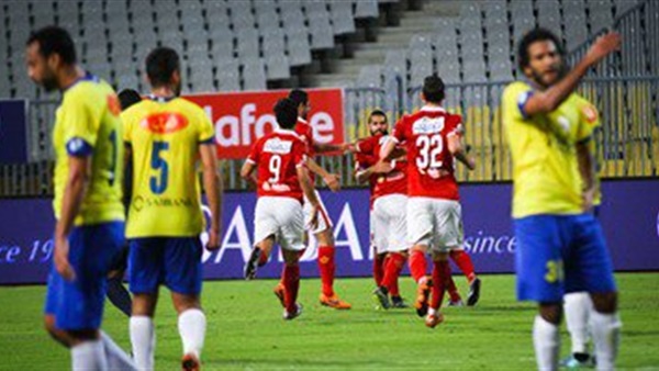 وصول فريقي الأهلي والإسماعيلي ملعب «بتروسبورت»