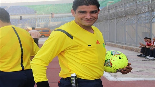 مصدر: حكم مباراة الأهلي والإسماعيلي يرفض بدء اللقاء بسبب الجماهير