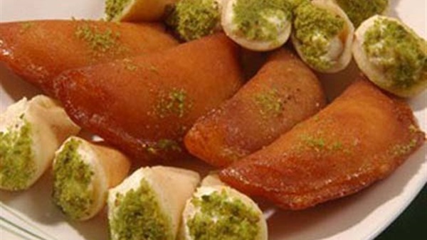 طريقة عمل القطائف بالقشدة 