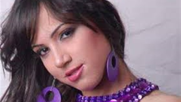 إيمي طلعت زكريا تنتهي من «ماما مسافرة»