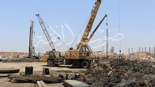 بالصور.. محافظ بورسعيد يتابع أعمال إنشاء محطة الصرف