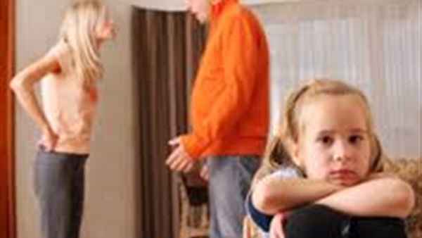 آباء يصرخون: لا نستطيع التحكم في أبنائنا