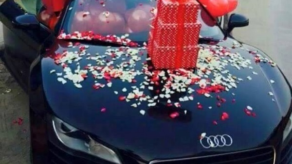 جامعة تُهدي سيارة لمن يقرأ 30 كتابًا