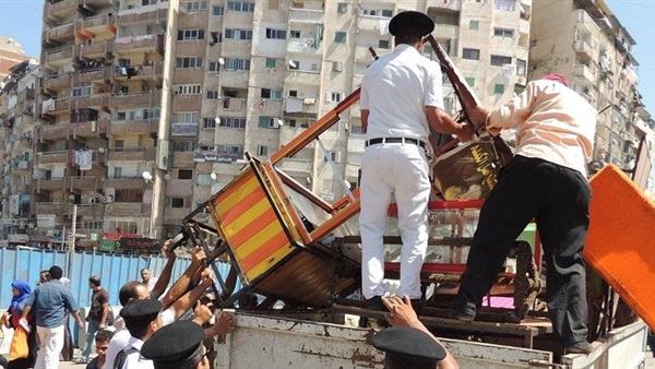 «حى المطرية»: ٤٠ محضر إشغالات وباعة جائلين