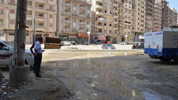 بالصور.. الصرف الصحى يُغرق ميدان الـ47 بكفر الشيخ