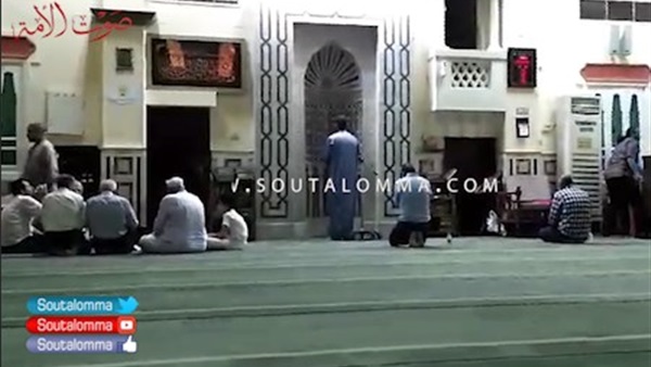 بالفيديو..  رفع آذان المغرب بمسجد مصطفى محمود بالجيزة