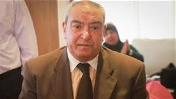 محافظ المنيا يستقبل ناظر محطة سمالوط ومساعد البلوك ويكرمهما