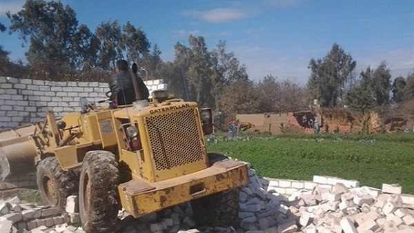 تنفيذ 41 قرار إزالة تعديات على الأراضي الزراعية بسوهاج