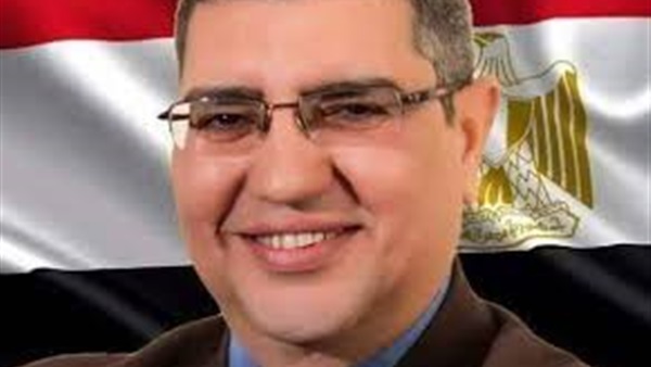 «الهلال الأحمر بالقليوبية»: توزيع 1000 قطعة ملابس لغير القادرين قبل العيد
