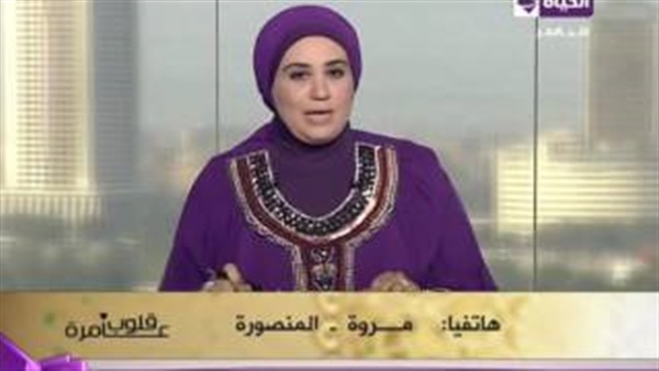 بالفيديو.. نادية عمارة تحرج فتاة بعد اعترافها بعلاقتها بشاب