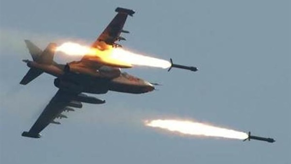 مسئولون أمنيون: مصرع 3 من عناصر القاعدة خلال غارة جوية باليمن