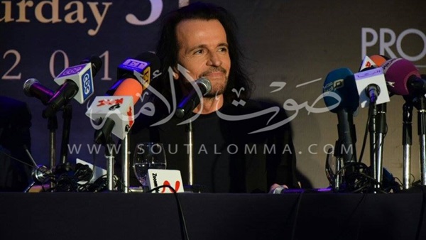 «يانى» سفيرا للسياحة المصرية 