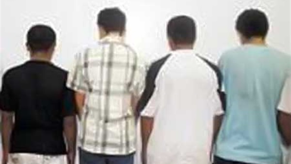 سقوط ٤أشخاص انتحلوا صفة أمناء شرطة فى قبضة مباحث البدرشين