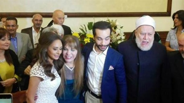 بالصور.. عقد قران أبنة الشاعر الراحل عبد الرحمن الابنودى