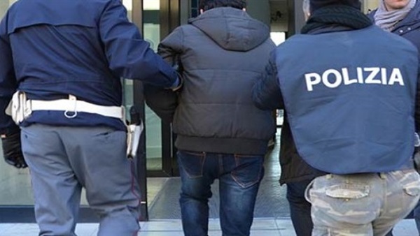 السلطات الإيطالية تلقي القبض على 38 شخصا بسبب تهريب المهاجرين