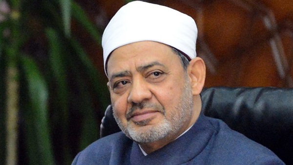 الإمام الأكبر يُهنِّئُ مصر والعالم الإسلاميّ بمناسبة عيد الفطر المبارك
