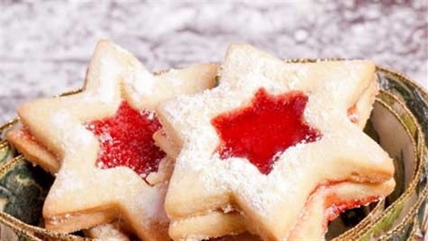 بالصور..أشهر 10 أكلات شعبية تتميز بها البلاد العربية فى عيد الفطر..المصريون يسارعون بأكل الرنجة بخلاف الكعك والبسكويت..والسعودية تهتم بتقديم المعصوبة..وتشتهر عمان بالشواء.. والآردن بالزيجات   