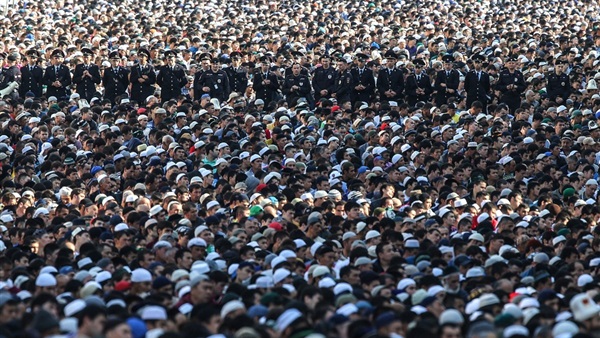 200 ألف مسلم يشاركون في احتفالات عيد الفطر في موسكو
