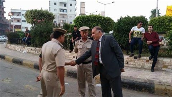  بالصور«زيد» يتفقد الخدمات الأمنية بشوارع وميادين كفر الشيخ 