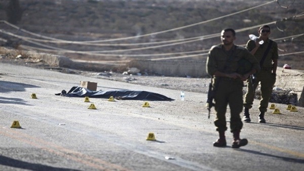 الاحتلال يطلق 11 رصاصة على شاب فلسطيني