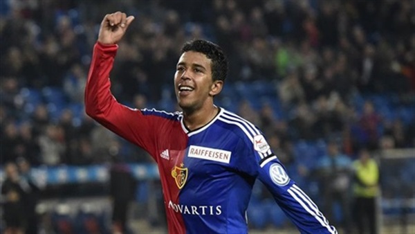 مفاجأة.. الأهلي يخطف «حمودي» من الزمالك