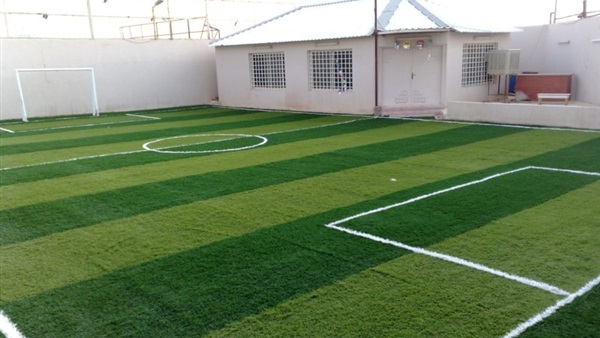مخاوف بريطانية من احتواء الملاعب الصناعية على مواد تسبب السرطان