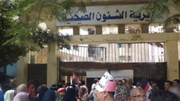 «صحة المنيا» تخصم نصف حافز يوليو للأطباء المتغيبين عن العمل 
