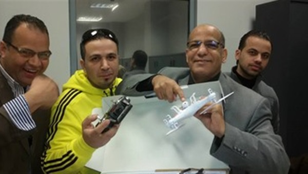 جمارك القاهرة تضبط طائرة تستخدم فى أغراض التجسس داخل طرد