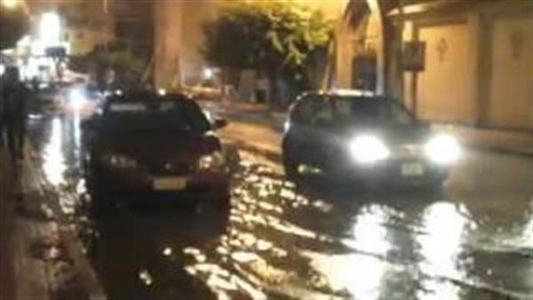 بالفيديو.. موجة من الرعد والأمطار تضرب دمياط
